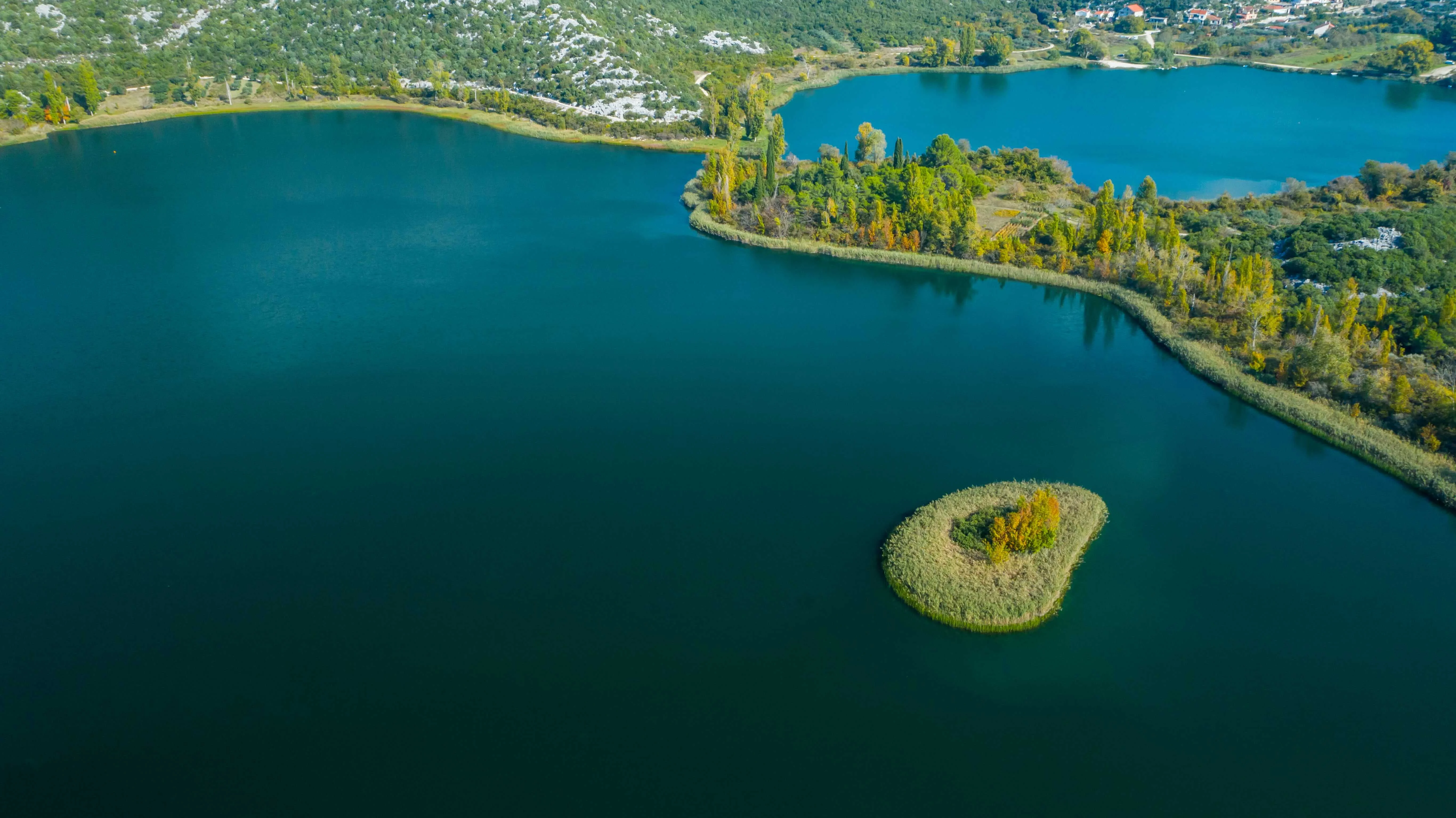 Baćina Lakes
